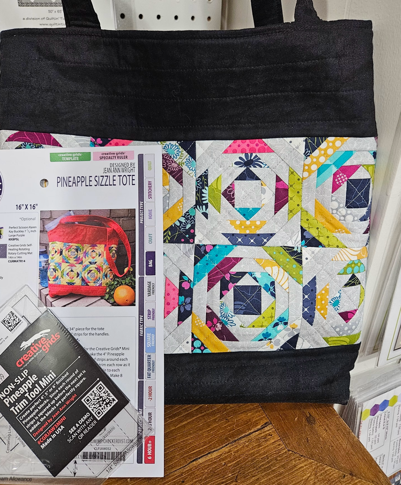 Pineapple Sizzle Tote Sew-Along Wishlist Deposit ๐๐งต
