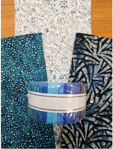 Aloha Mystery fabric kit, blue Open Waters strip set