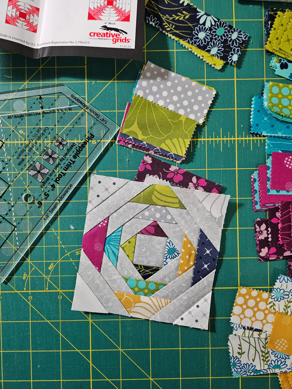 Pineapple Sizzle Tote Sew Along 🍍🧵