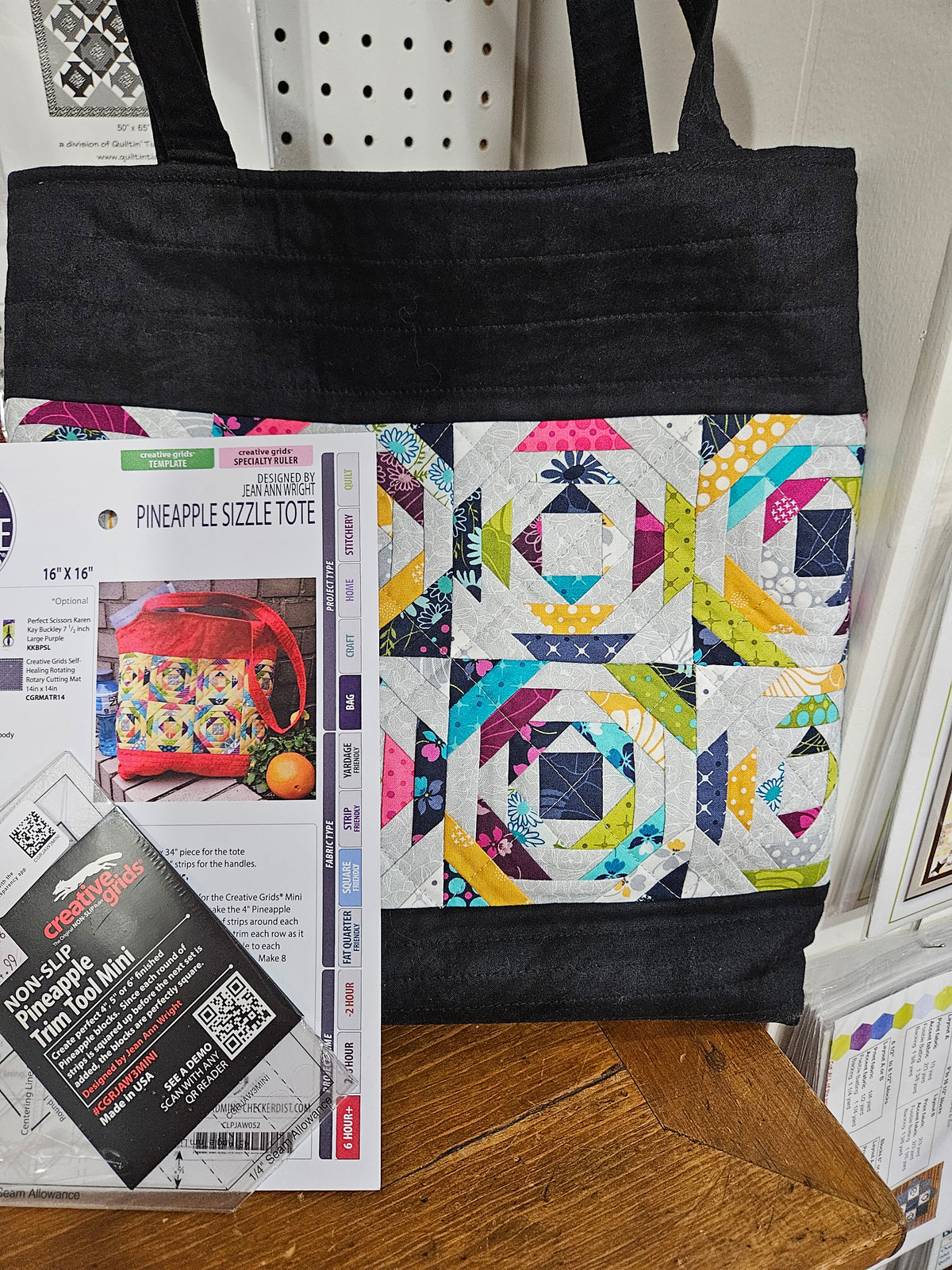 Pineapple Sizzle Tote Sew Along 🍍🧵